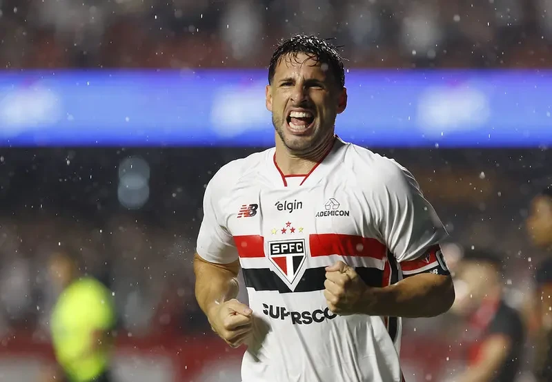 São Paulo x Vitória: veja fotos do jogo da 30ª rodada do Brasileirão