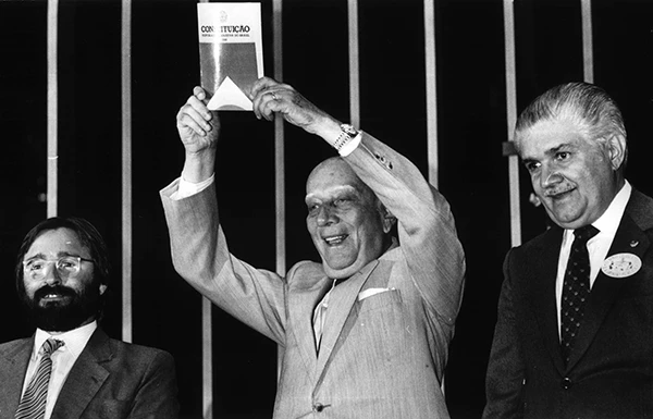 Constituição de 1988 completa 38 anos: a Carta que redesenhou o Brasil e continua no centro da democracia