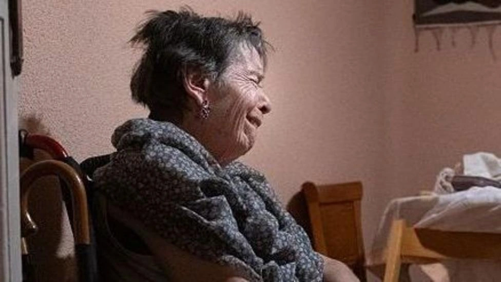 Como opera a empresa por trás de despejo de idosa de 87 anos na Espanha