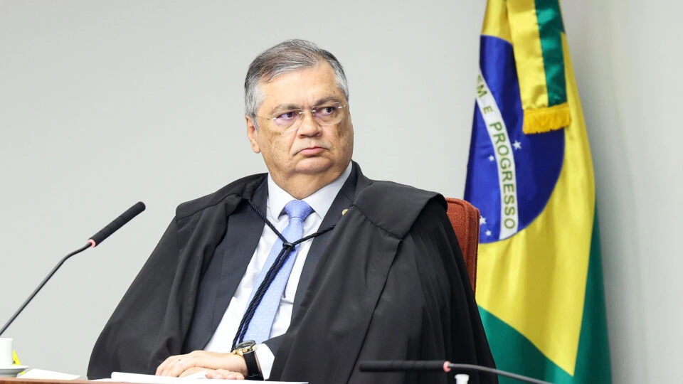 Várzea total: decisão absurda de Flávio Dino prova que STF é terra sem lei