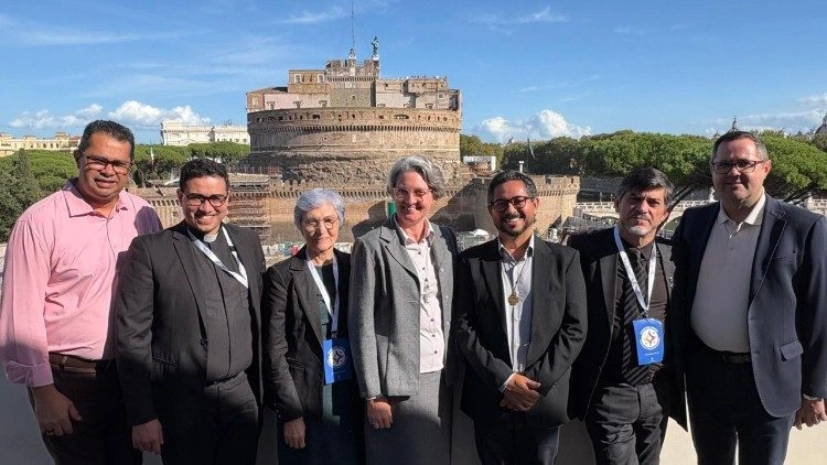 Educação católica e humanização: brasileiros em encontro no Vaticano