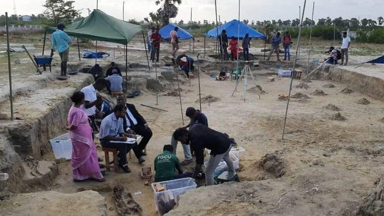 Fossa comum encontrada no Sri Lanka: Igreja pede justiça e verdade