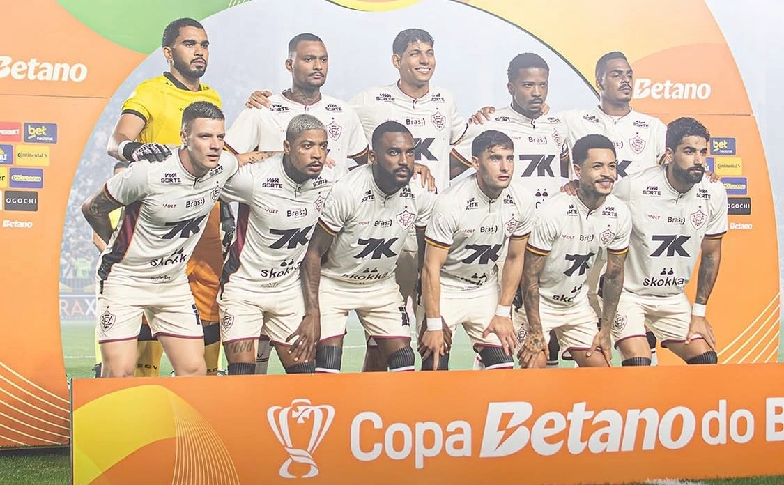 Lucas Arcanjo vê derrota do Vitória como “inexplicável” e mira reação no Barradão