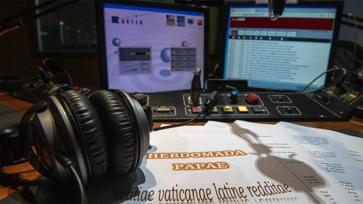 Hebdomada Papae, o boletim em latim do Vatican News