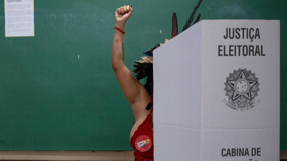Abstenção tem a maior queda entre turnos desde a redemocratização