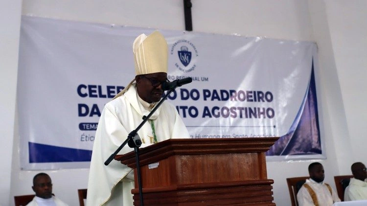 Dom Constantino critica o uso sem discernimento das tecnologias