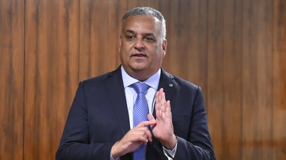 Quem é Alfredo Gaspar, anunciado como vice de Flávio Bolsonaro nas eleições 2026