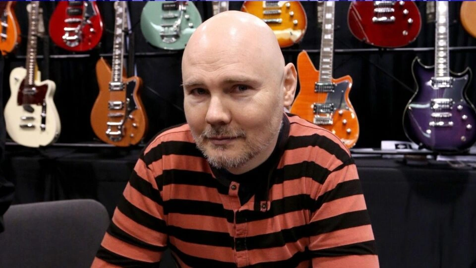 Ícone do rock alternativo fala da fé cristã e critica silêncio sobre Deus na cultura
