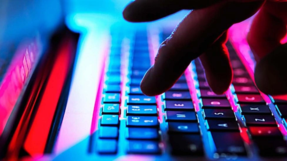 O que é PHP e a falha grave de segurança detectada por IA que tirou sites do ar