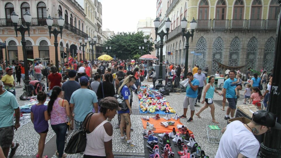 Senado analisa proposta que reduz a jornada de trabalho semanal no Brasil