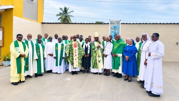 Exegetas africanos pedem a defesa da dignidade humana