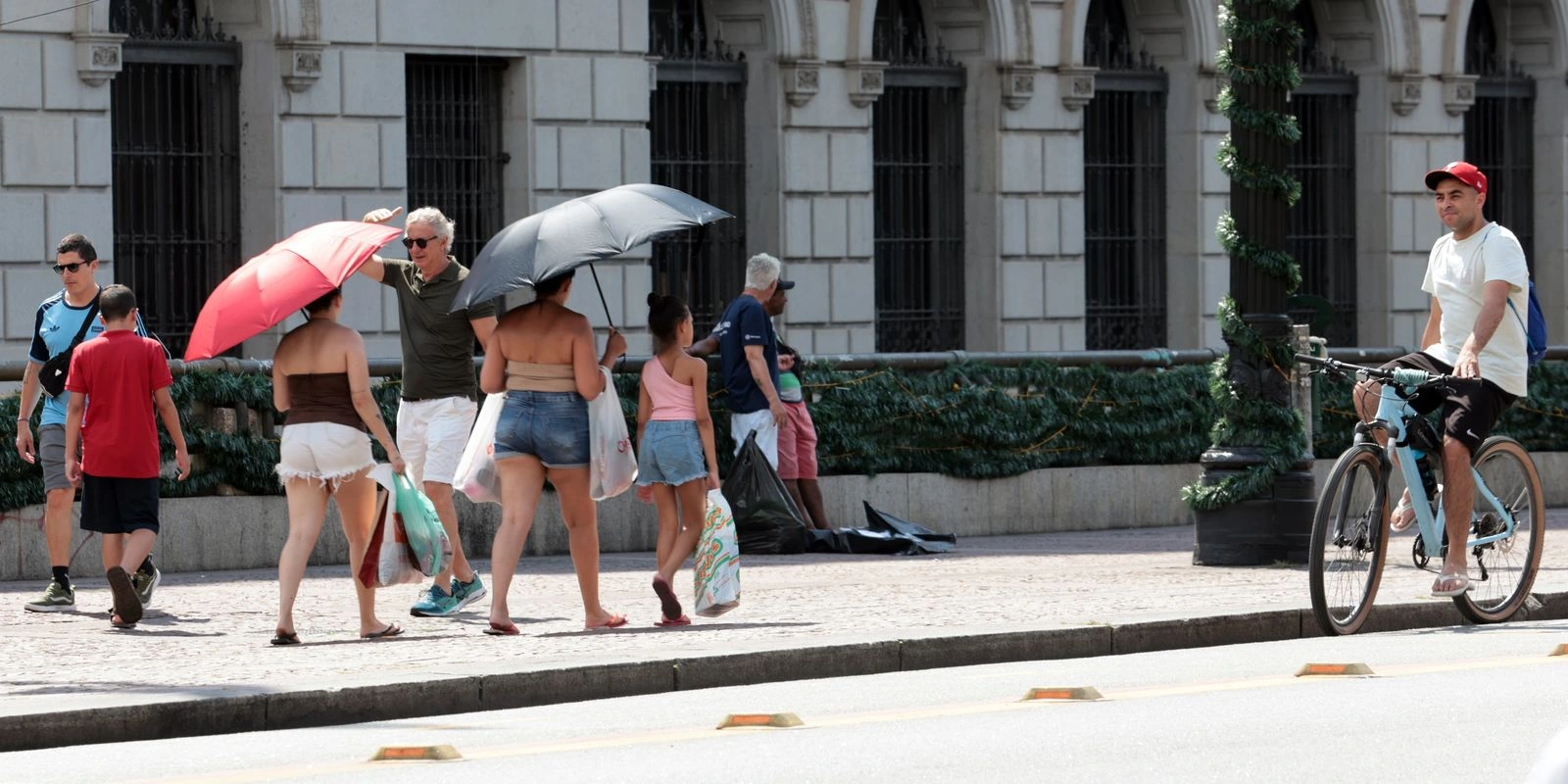 Dia será de muito calor na maior parte do Brasil
