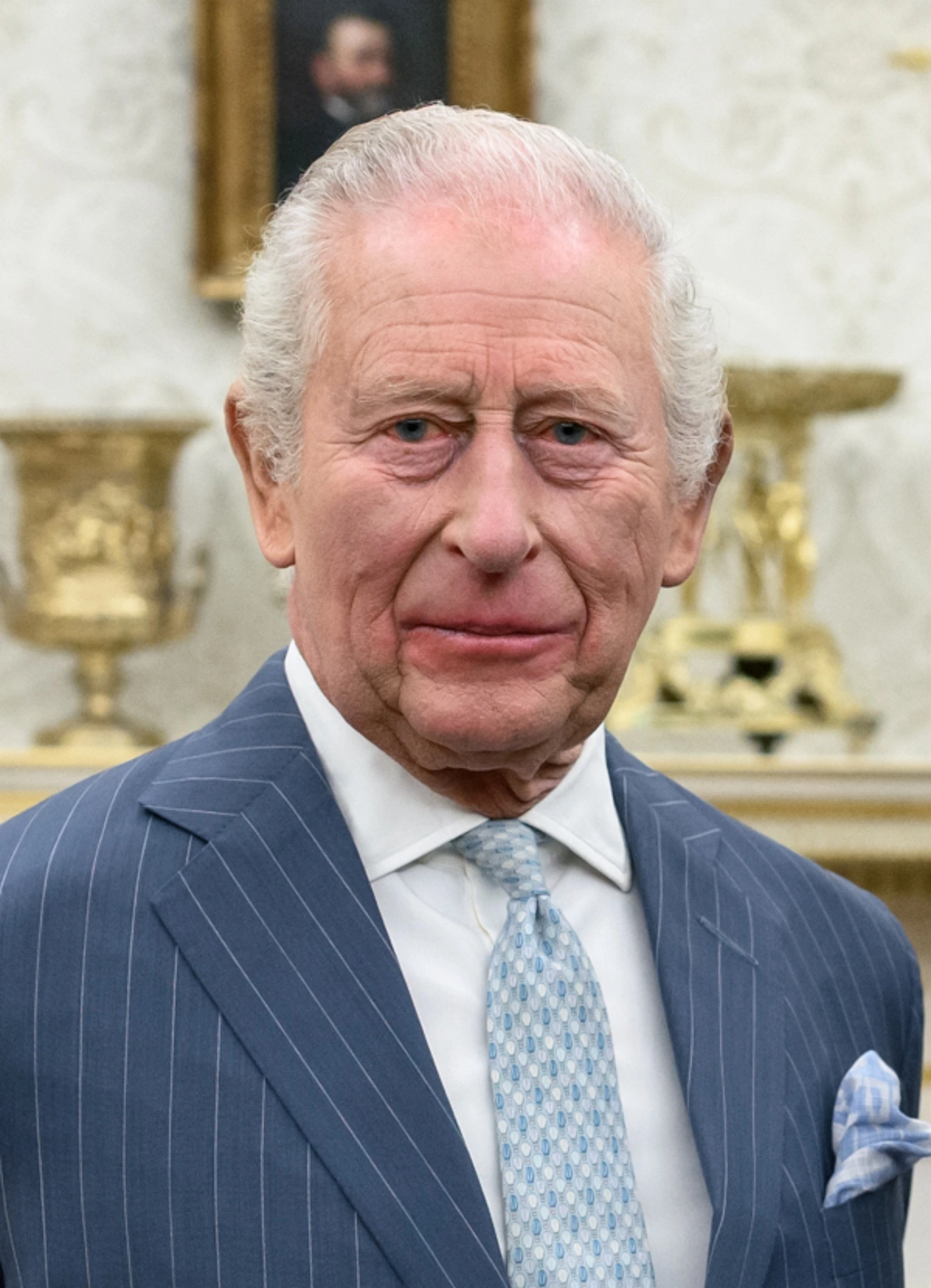 Há 4 anos: Carlos III do Reino Unido