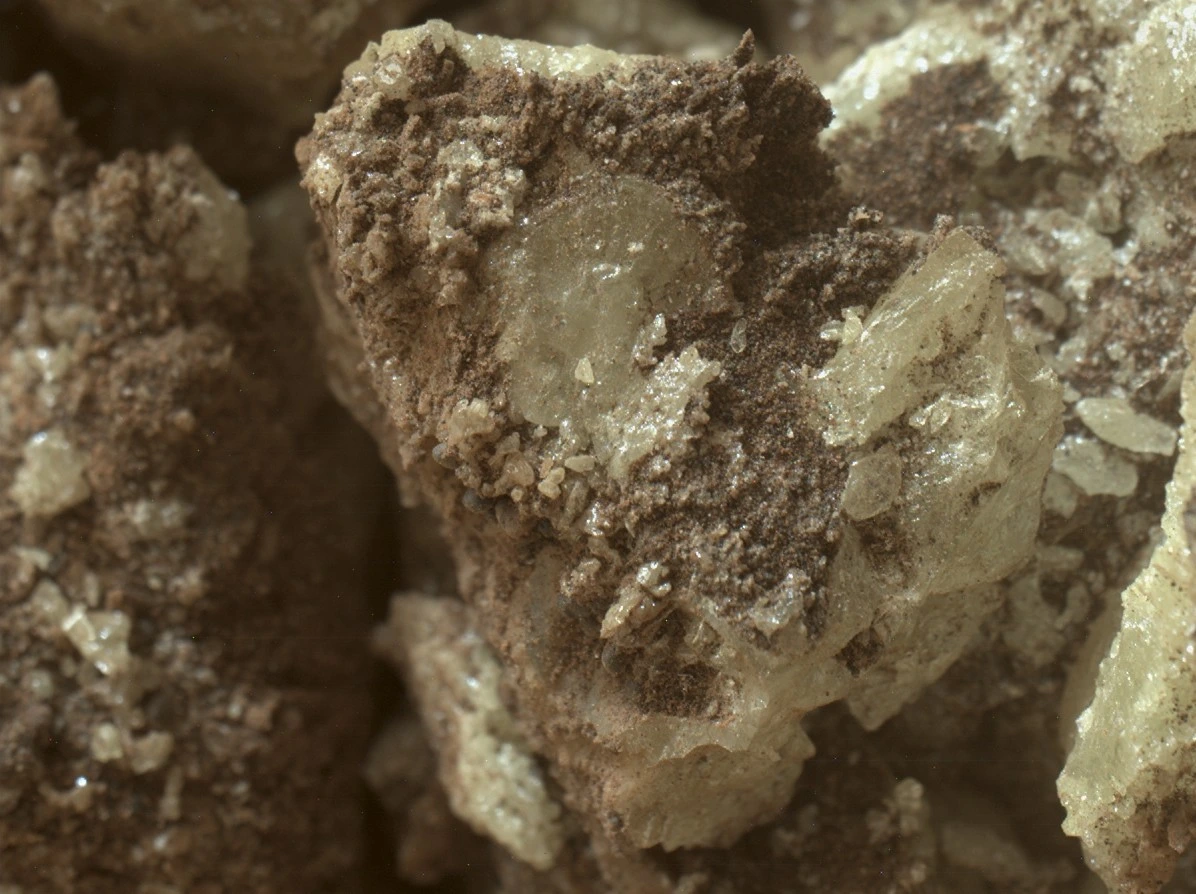 Curiosity vê enxofre marciano de perto