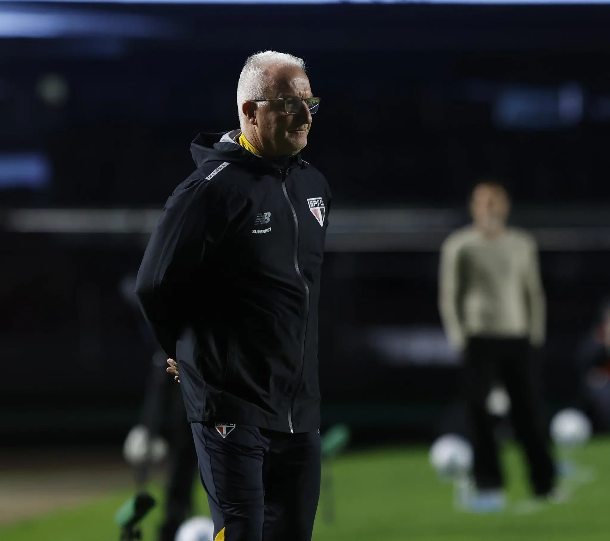 Dorival vê melhor jogo do São Paulo sob seu comando, mas nega tranquilidade: “Aliviado você nunca fica”