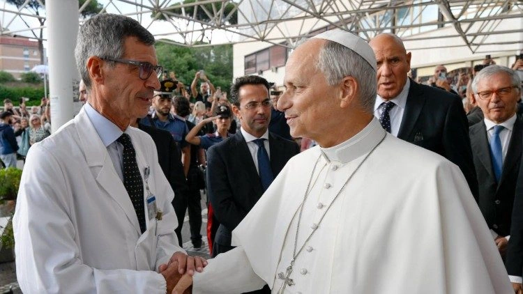 O cirurgião do Papa: não há contraindicações médicas para viajar à América do Sul