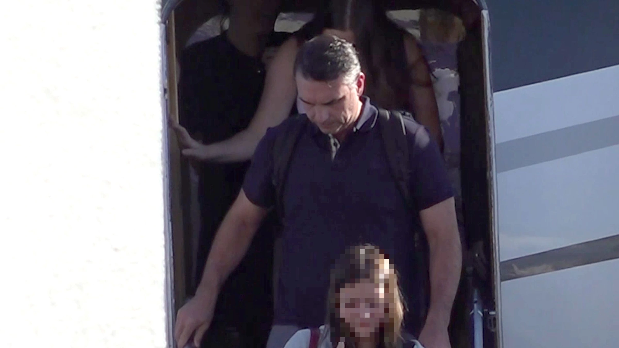 Flávio Bolsonaro articula pedido de asilo político nos Estados Unidos