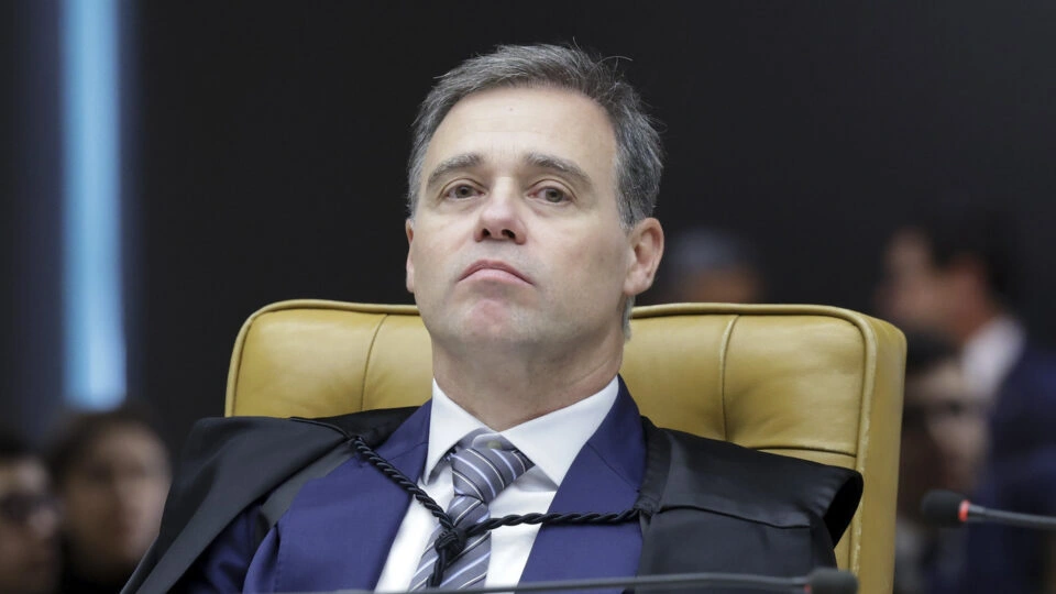 Mendonça x PF: Lula quer “fazer as pazes” ou enfraquecer ministro?