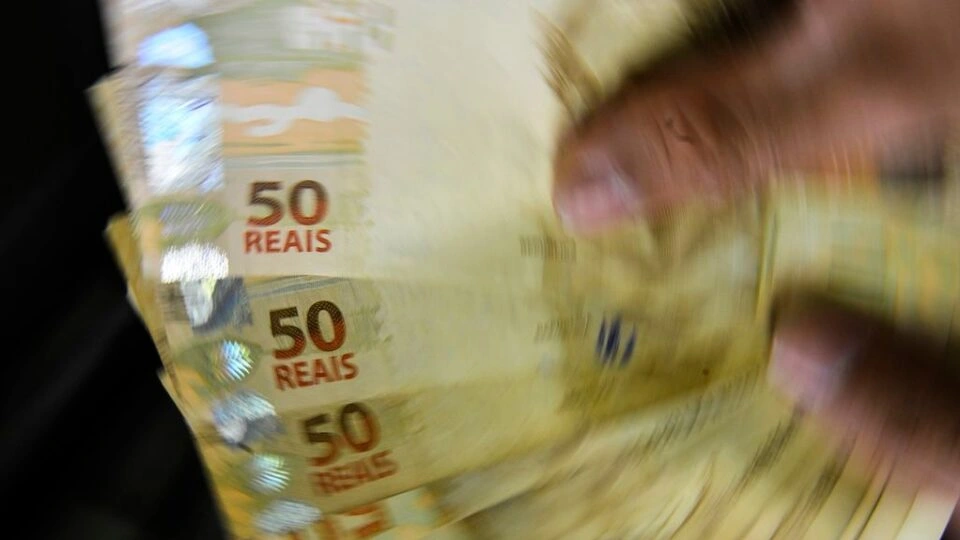 Adesão ao Desenrola 2.0 termina nesta segunda-feira
