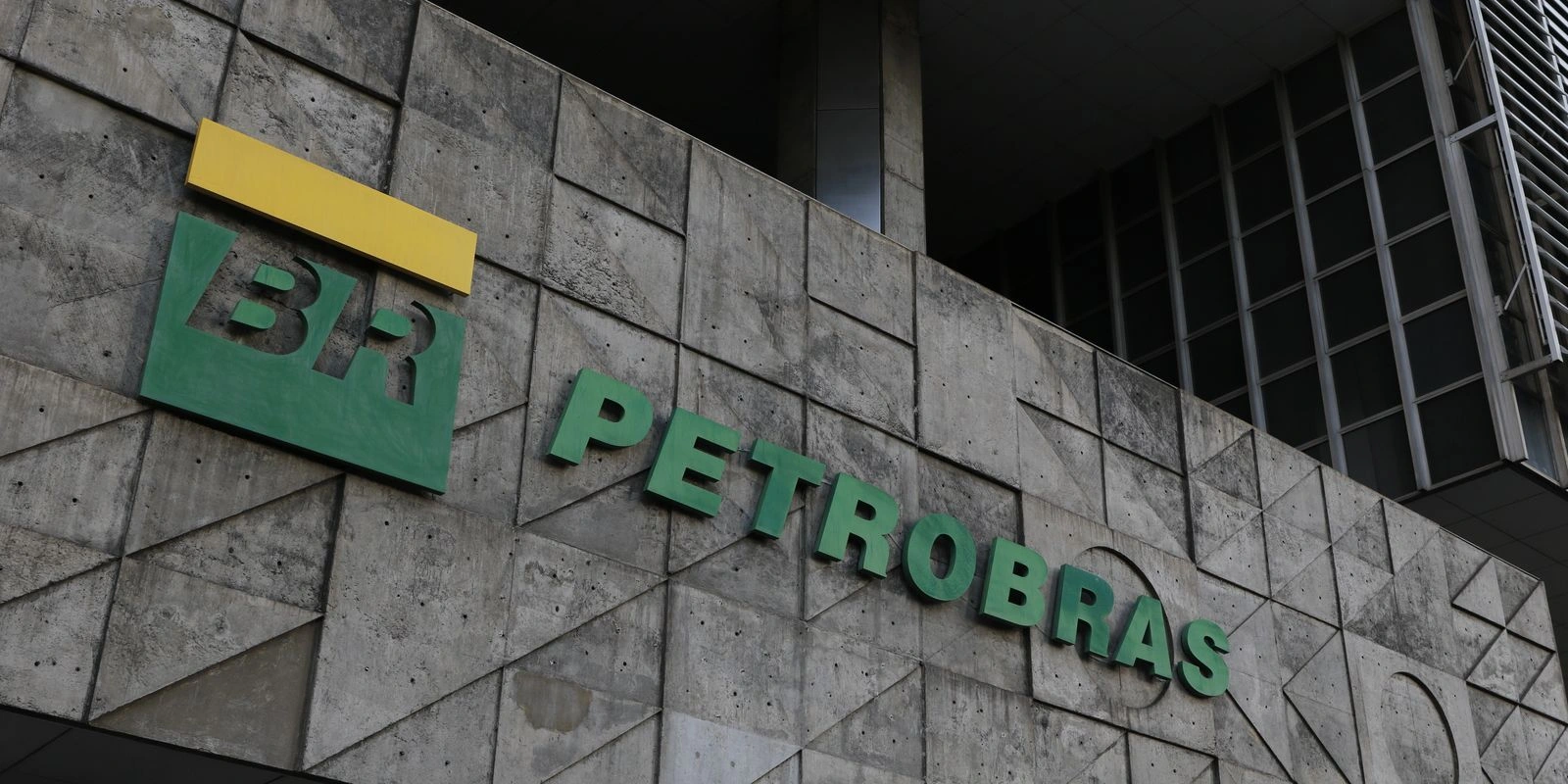 Petrobras atinge recorde de valor de mercado após descoberta no Amapá