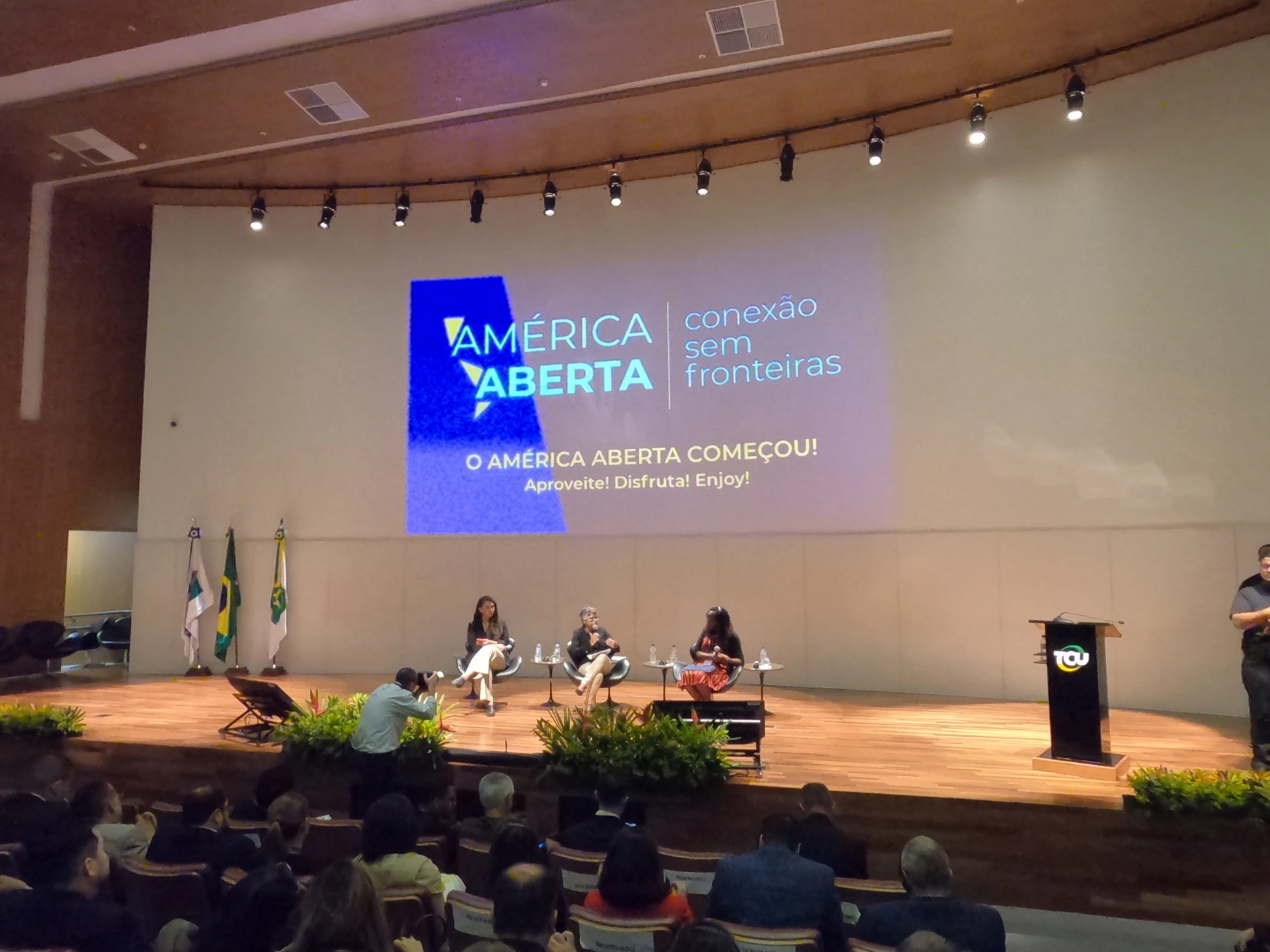 Aberta chamada pública para pesquisas sobre endometriose