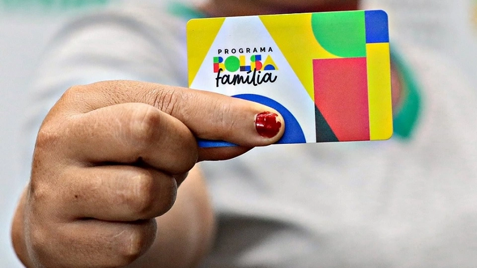 Bolsa Família pagou mais de um salário mínimo a 34 mil pessoas em julho