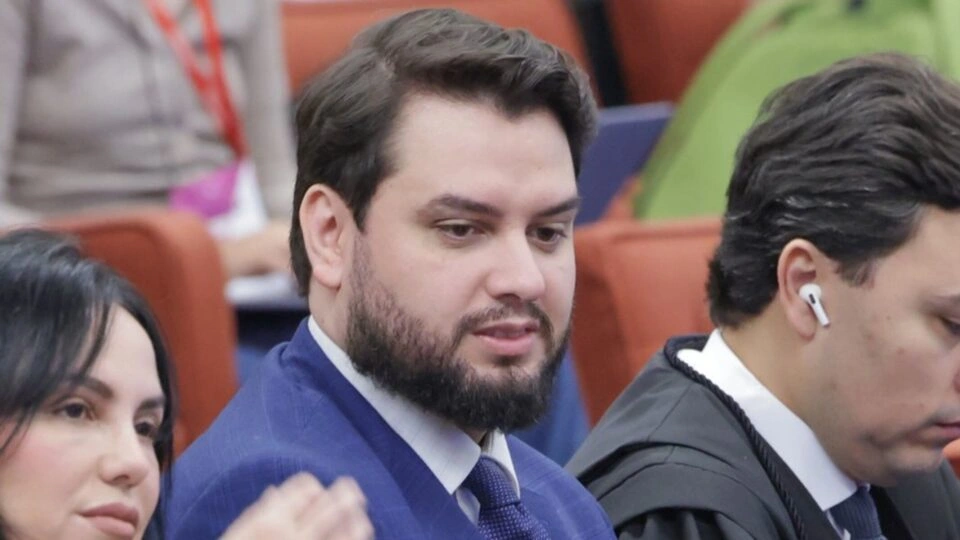 Toda prova vale contra Filipe Martins. Nenhuma prova vale a seu favor