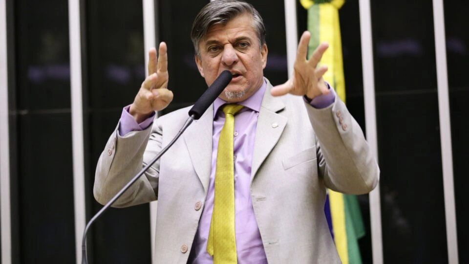 Ex-deputado federal e esposa são condenados por ofensas contra vereador no Paraná