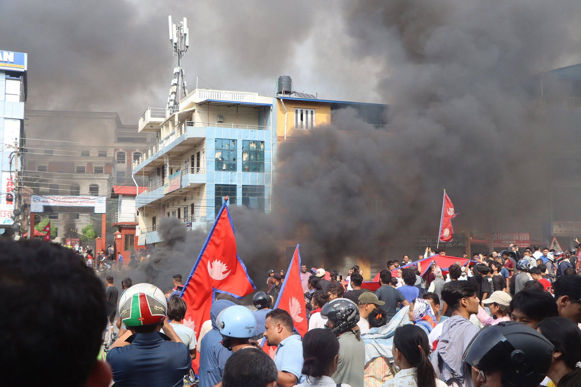 Há 1 ano: Protestos da Geração Z no Nepal em 2025