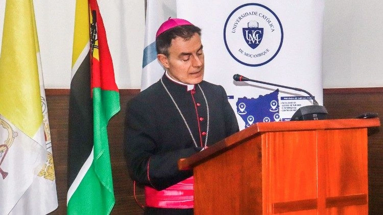 Dom Luis Miguel Muñoz: “aprofundar investigação sobre IA e discernimento moral”