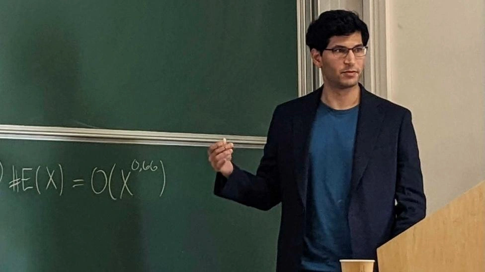 O matemático que passou 7 anos tentando resolver problema solucionado por amador com IA
