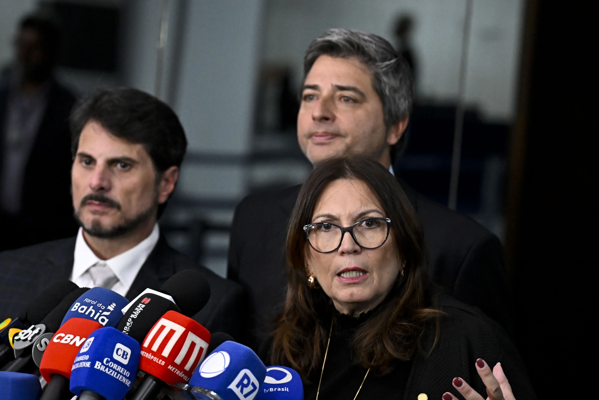 Oposição articula quebra de quórum para travar PEC 6×1 e PL das Terras Raras no Senado