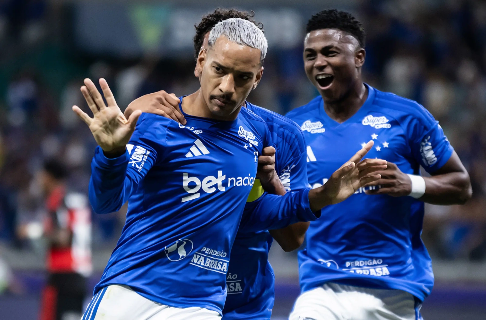 Flamengo toma virada do Cruzeiro, e Palmeiras pode aumentar vantagem na ponta