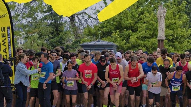 Em Paris, uma corrida de 10 Km no domingo à espera do Papa no fim do mês