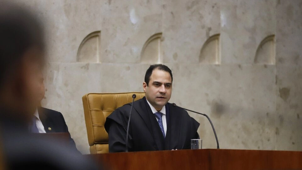 OAB e elite jurídica diluem escândalo Moraes em discurso de “crise” no STF