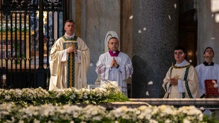 Santa Maria Maior, Makrickas: a graça de Deus continua caindo sobre o mundo