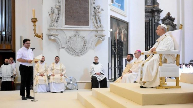 O agradecimento dos jovens ao Papa: 