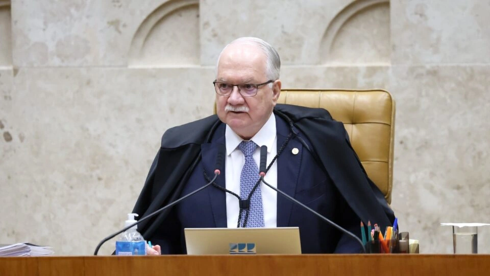Fachin cancela sessão do plenário do STF em meio à crise entre Moraes, Mendonça e Dino