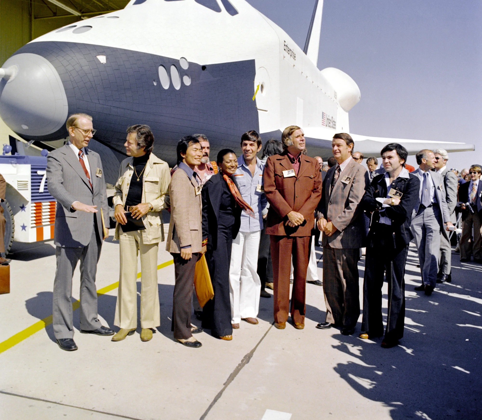 NASA apresenta a Enterprise, o primeiro ônibus espacial