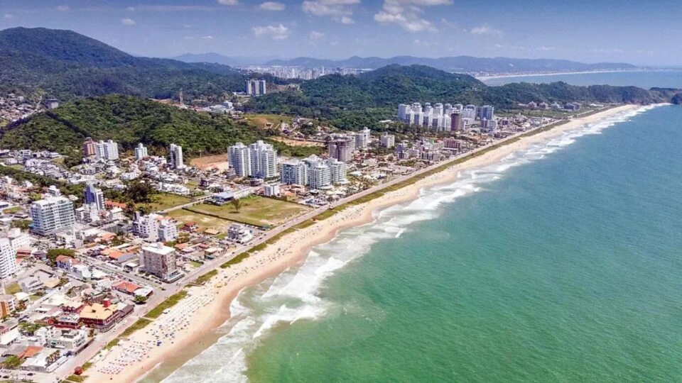 Onde fica a praia em que novos imóveis superam R$ 30 mil por metro quadrado