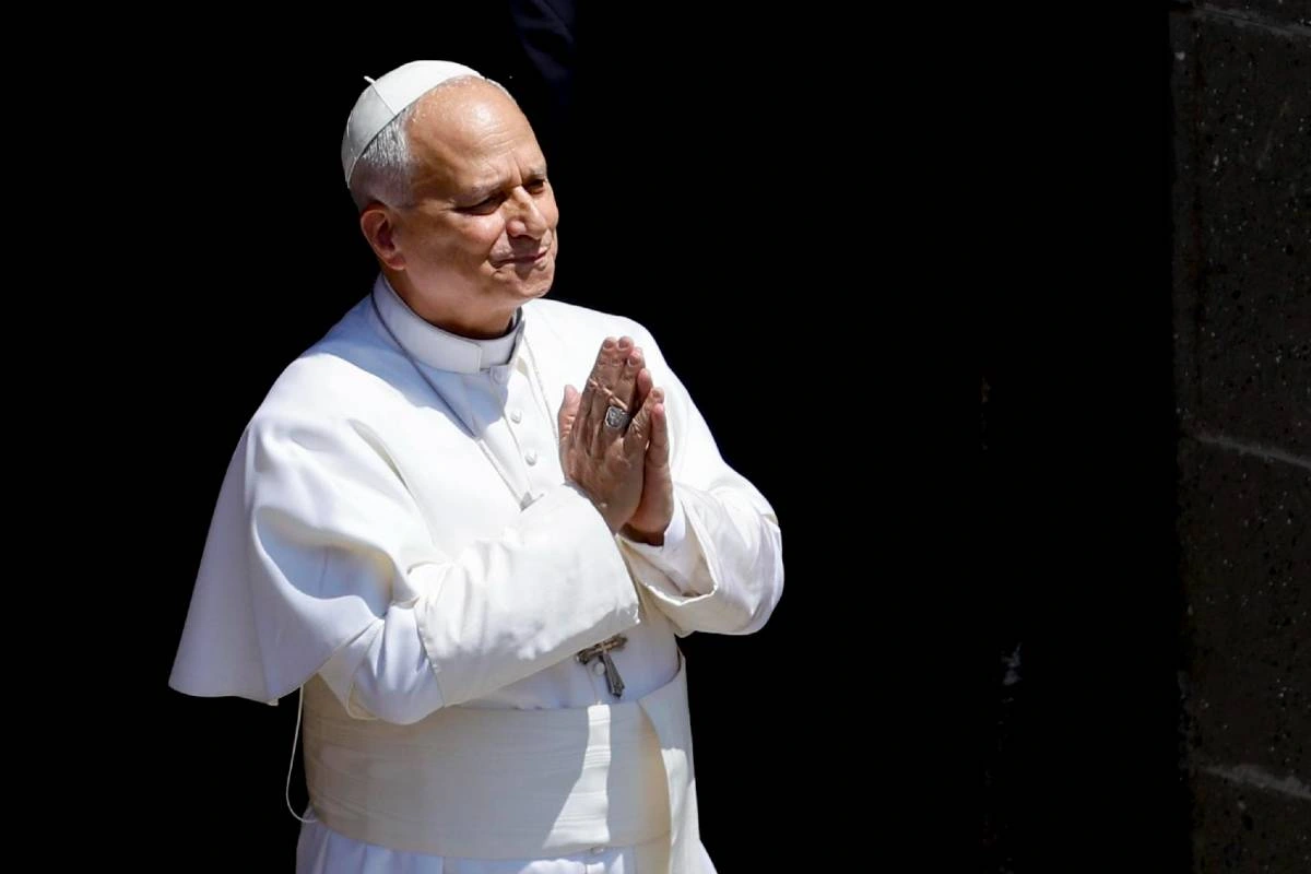 Papa Leão XIV anuncia cirurgia no pulmão e pede orações dos fiéis