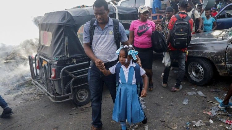 UNICEF - 93 milhões de crianças, no mundo, fora da escola