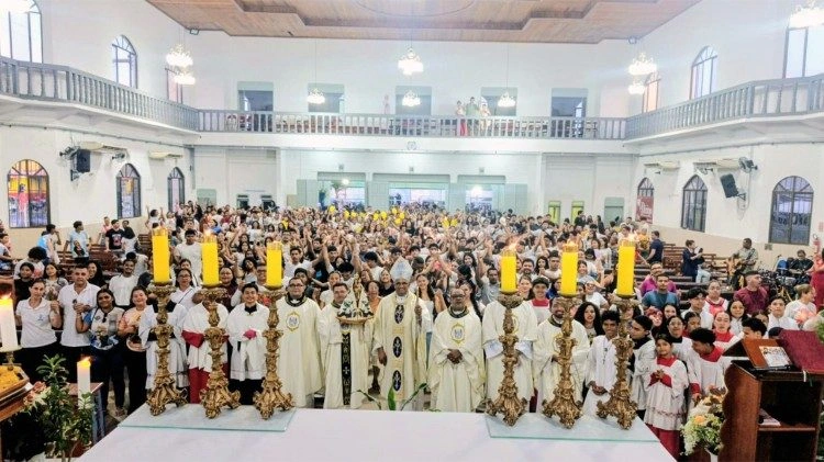 A juventude amazônica chamada a reconstruir a Igreja