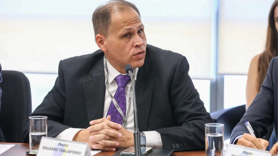 Advogado de Tagliaferro revela mandado de prisão oculto e defende prisão de Moraes