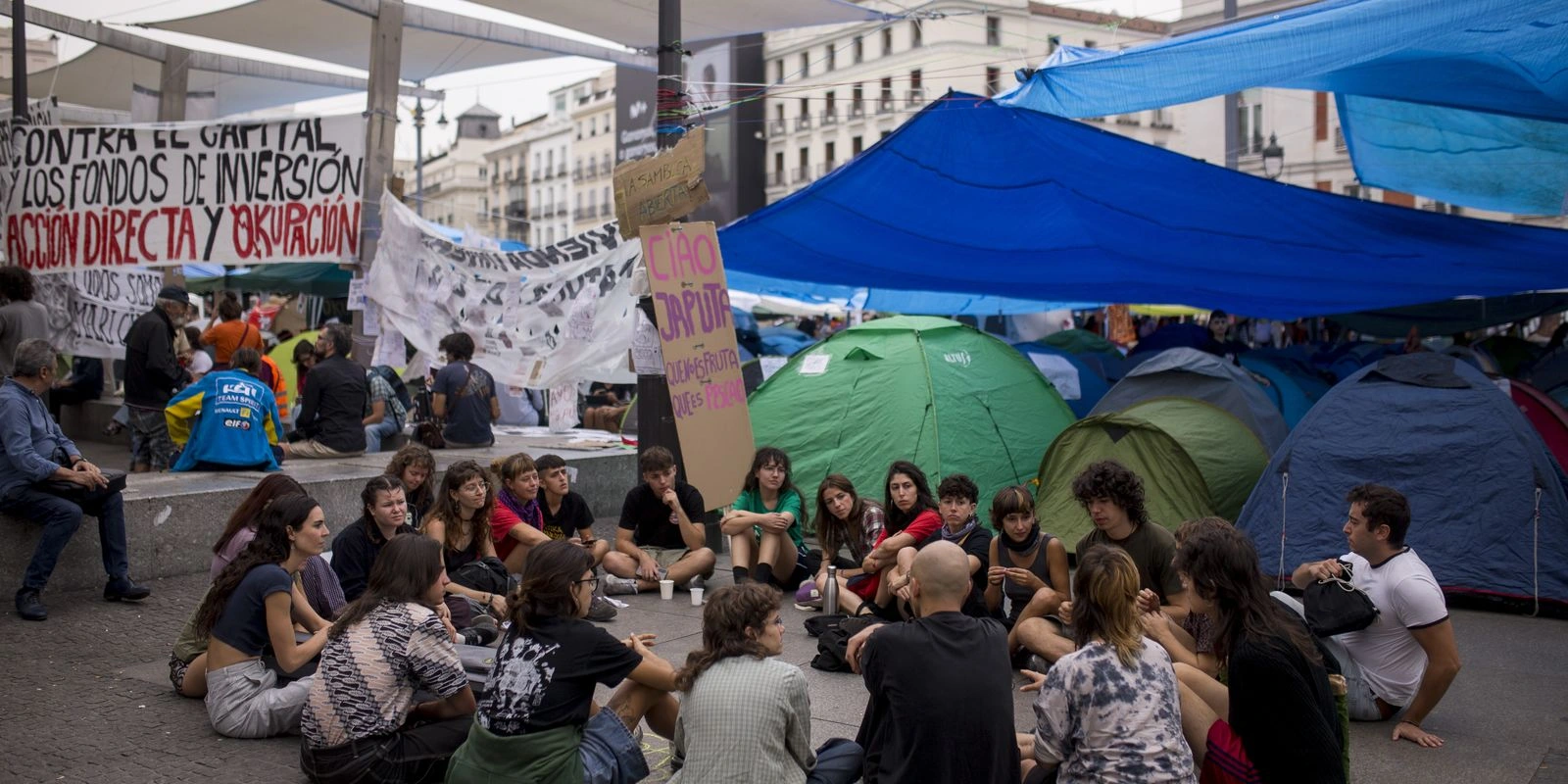 Protestos em Madri entram no 3º dia após despejo de aposentada