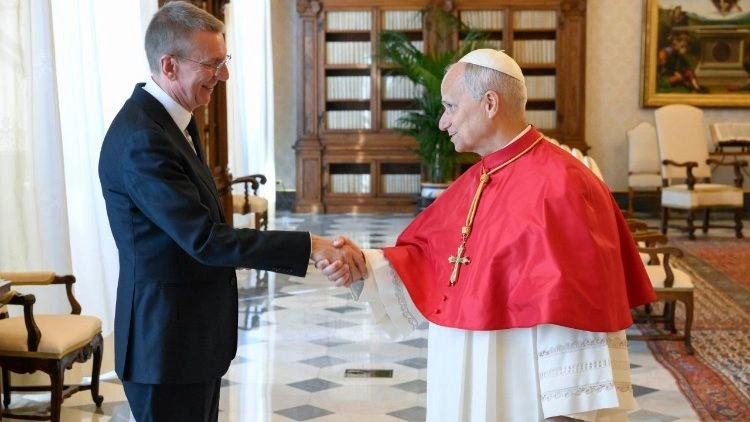 Leão XIV recebe o presidente da Letônia