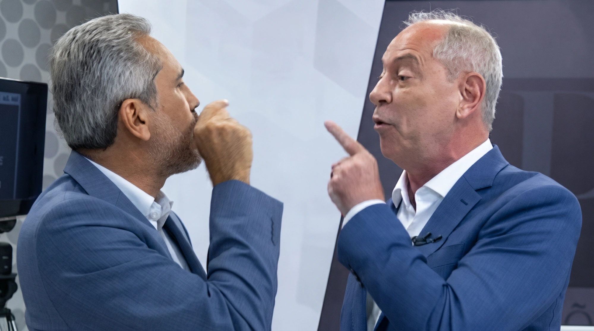 Coligação de Ciro Gomes pede cassação da chapa de Elmano e novas eleições no Ceará